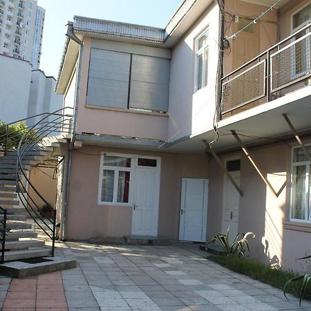 Iren Apartment Batumi Eksteriør bilde