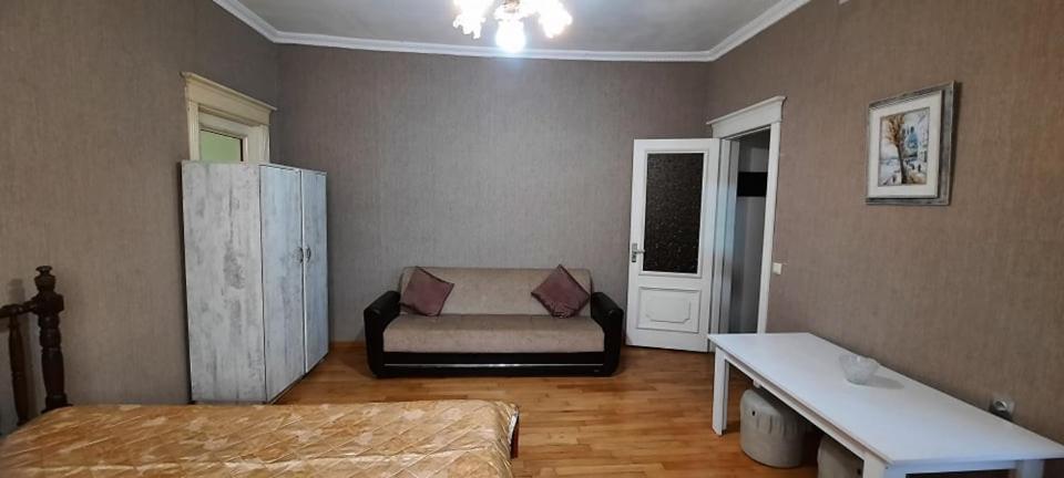 Iren Apartment Batumi Eksteriør bilde