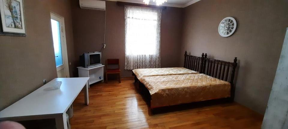 Iren Apartment Batumi Eksteriør bilde