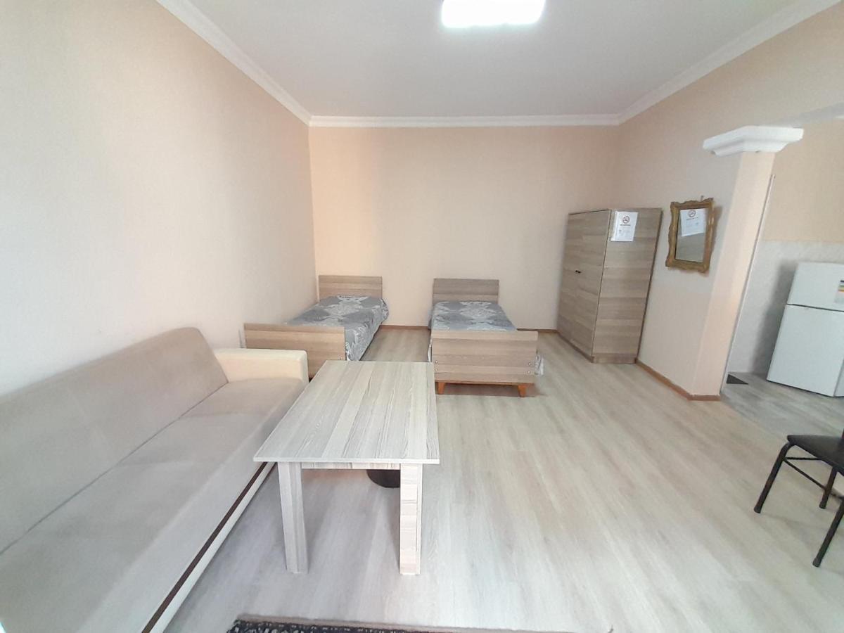 Iren Apartment Batumi Rom bilde