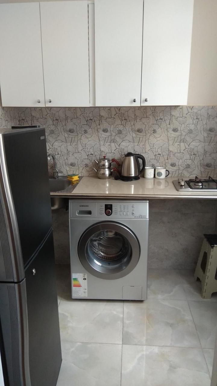 Iren Apartment Batumi Eksteriør bilde