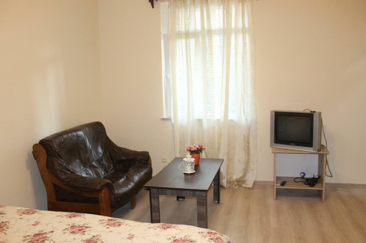 Iren Apartment Batumi Eksteriør bilde