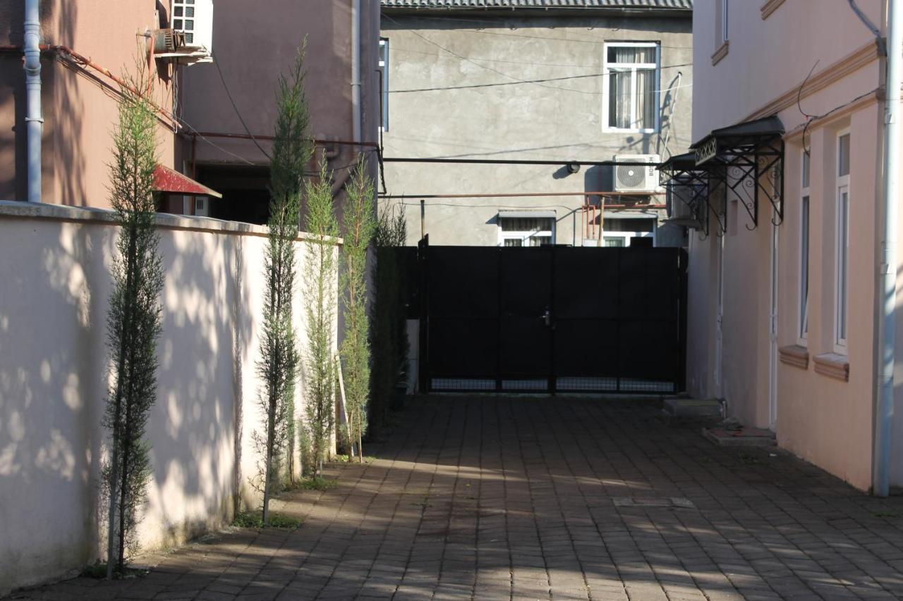 Iren Apartment Batumi Eksteriør bilde