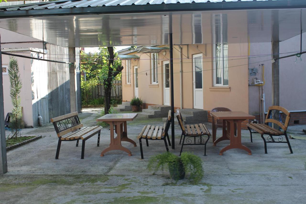 Iren Apartment Batumi Eksteriør bilde